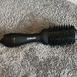 Amika Hair Blow Dryer Brush
